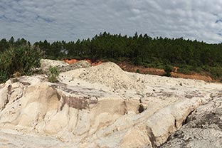 什么是高嶺土 高嶺土除鐵設(shè)備